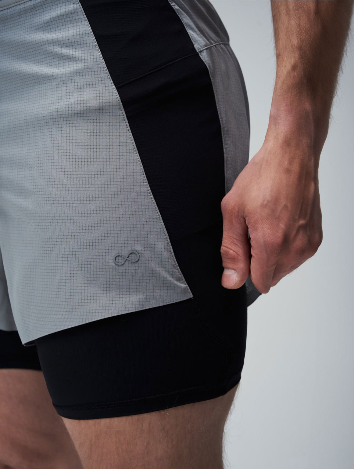 Hybrid Training Shorts - Centric